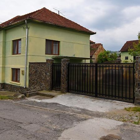 Casa Para Hotel Haţeg Buitenkant foto